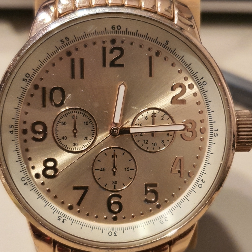 10/$20 FMDM182 Goldtone Stainless Steel Men's Watch